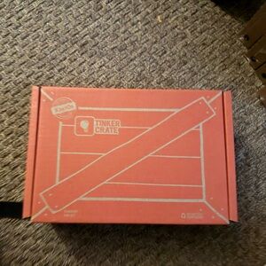 KiwiCo Tinker Crate Color-Mixing LED Crystal—never used